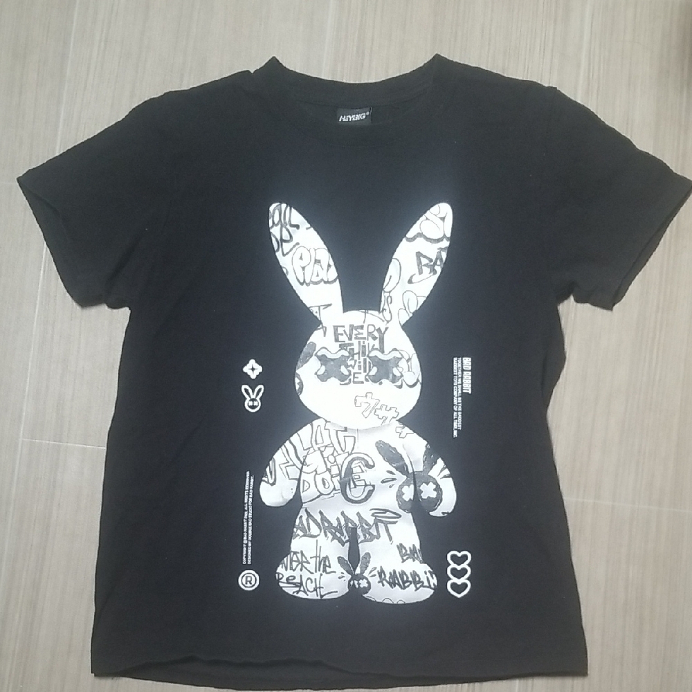Artistic Black Short Sleeve Tee with Bunny Graphic